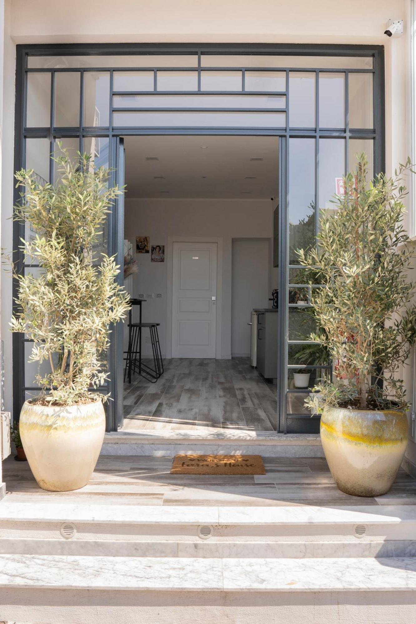Fara'S House Bed & Breakfast Napoli Exterior foto